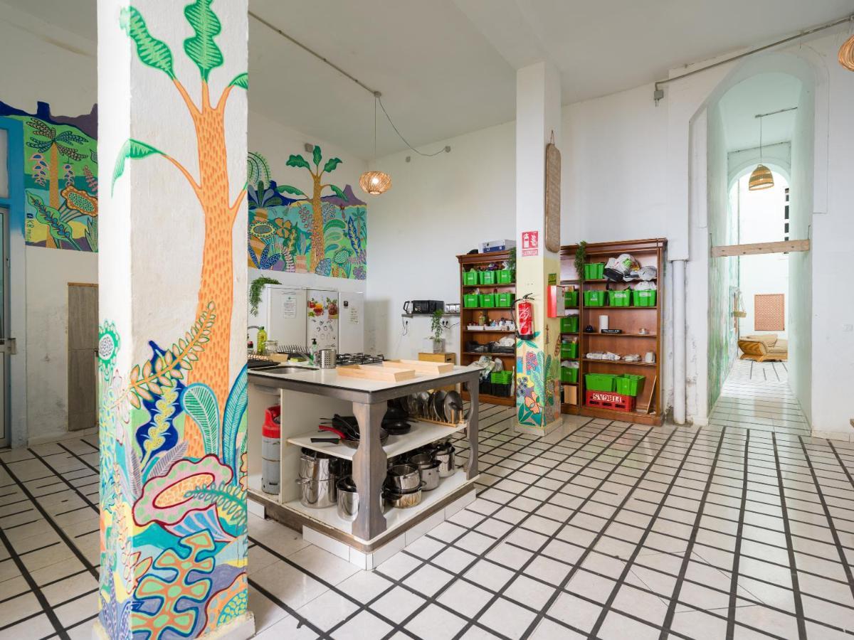 Хостел Jungle House Лас-Пальмас-де-Гран-Канария Экстерьер фото